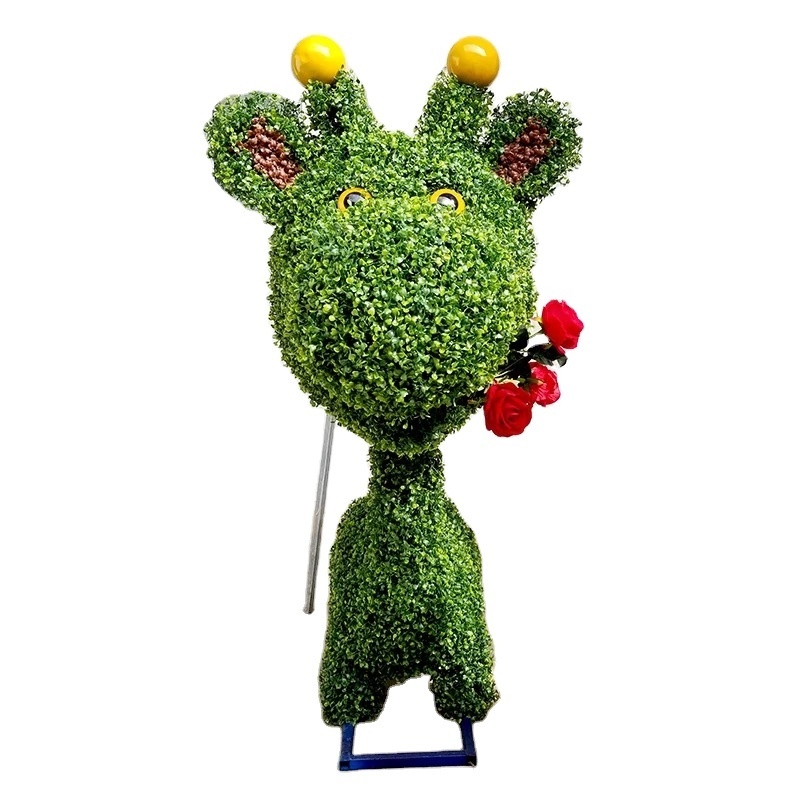 Factory custom lifesize green grass plant art topiary animals sculpture with metal frame  for garden park decoration