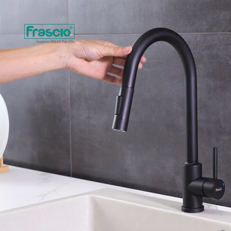 Frascio Hot Sale Kitchen Faucet With Sensor Touch With Swivel Spout Pull Out Kitchen Faucet For Kitchen