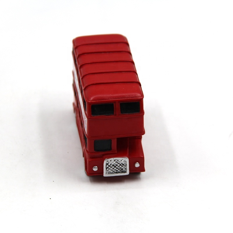 Wholesale Custom Desktop Decoration Resin Car Figurine