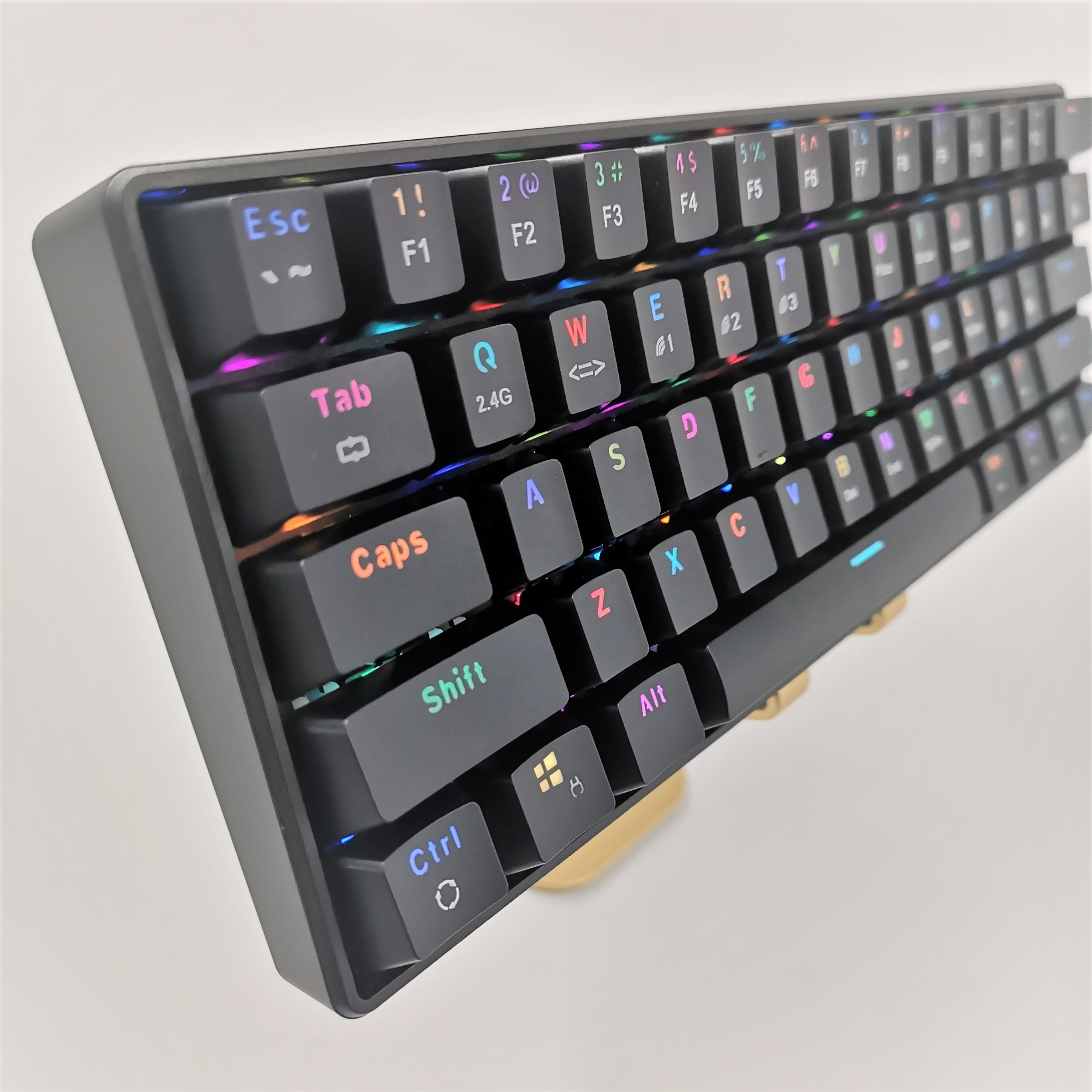 cheap price switch 61 keys rgb mechanical gaming keyboard low profile