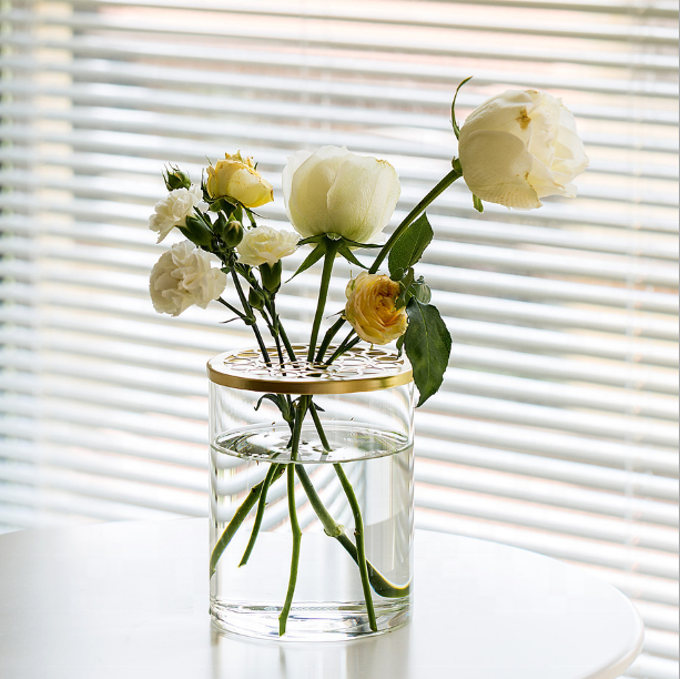 Wholesale custom clear transparent tall cylinder glass flower vase with metal grid lid