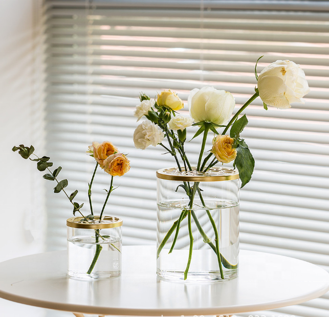 Wholesale custom clear transparent tall cylinder glass flower vase with metal grid lid