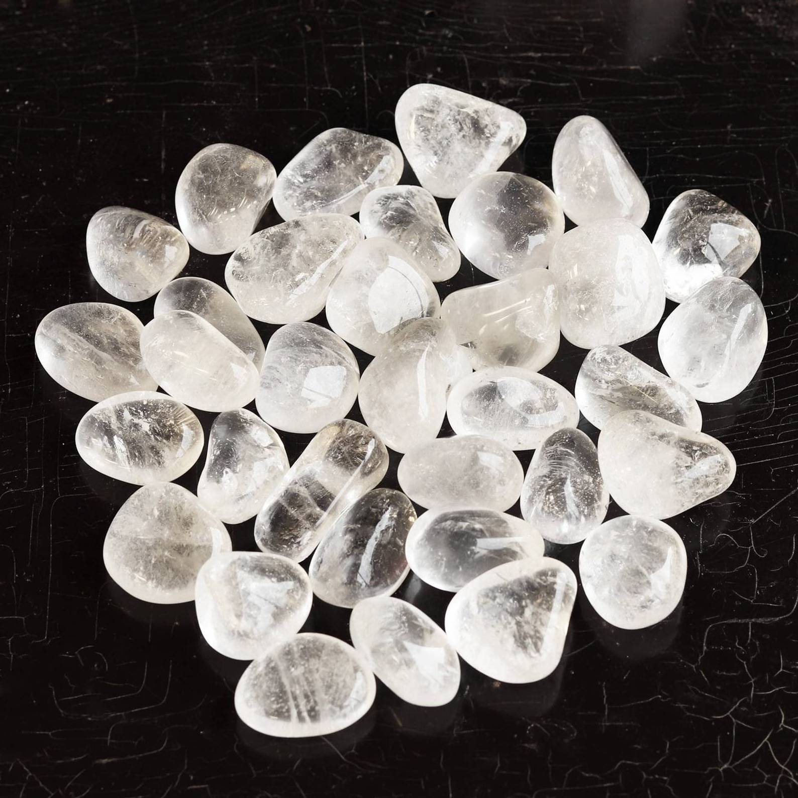 TUMBLED Stones / POLISHED Crystal Quartz Healing TUMBLE Stones Clear Quartz Natural Home Decoration FREE WHITE Flower India 3 Kg