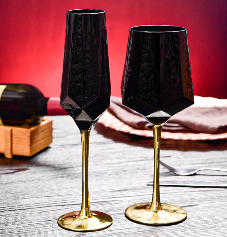 Customized Color Black Glass Drinking Wine Goblet Cup 300ml Recycle Gold Stem Red Wine Glasses