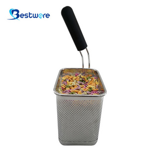 Stainless Steel Wire Mesh Strainer Colander Cooking Tools Pasta Strainer Food Serving Square Pasta Basket