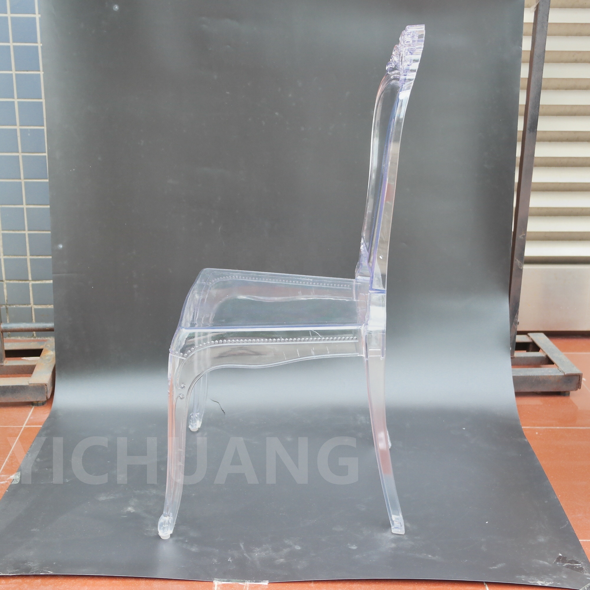 YC-GH09  Modern clear stackable design wedding rental acrylic chairs for event