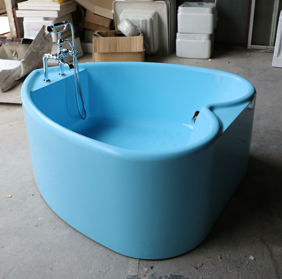 SPA romantic heart-shaped tub love hotel special style wedding red blue 67-inch bathtub