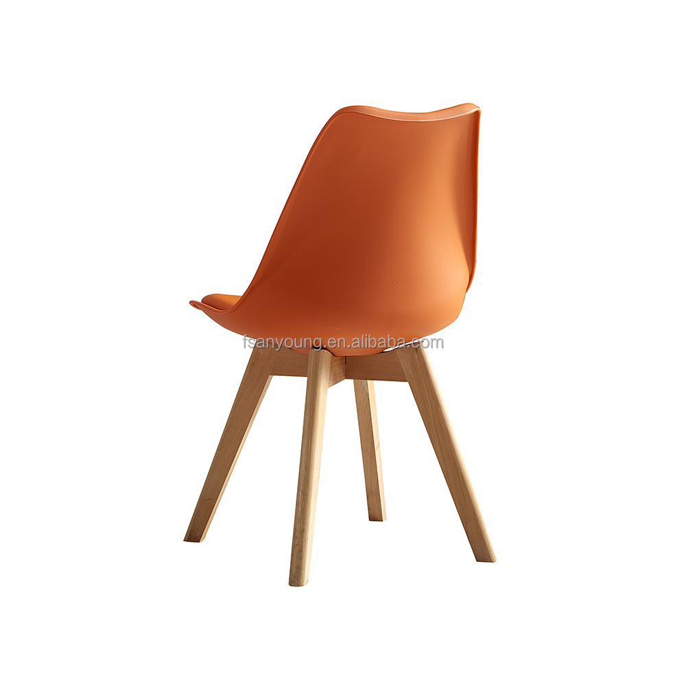 Commercial Furniture Plastic Chairs Wood Leg Chairs For Restaurant