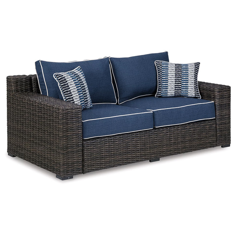 Custom classics wicker hotel garden sofa outdoor furniture loveseat with fade-resistant cushions