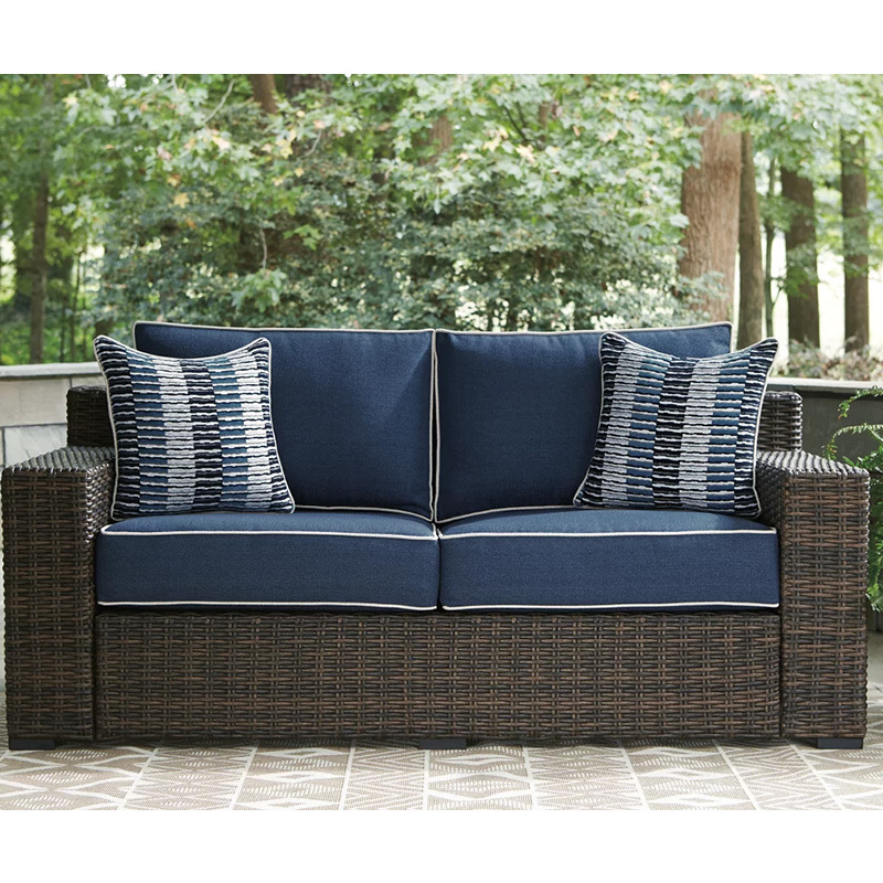 Custom classics wicker hotel garden sofa outdoor furniture loveseat with fade-resistant cushions