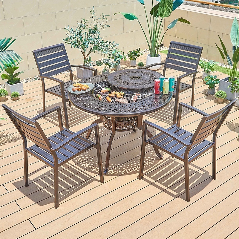 Italian Outdoor Casting BBQ Fire Pit Round Table Patio Furniture Aluminum Dining Table with 4 Chairs