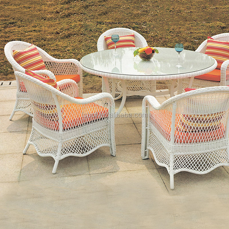 cheap pe rattan garden furniture outdoor table and chairs royal patio furniture with white color HFC-083