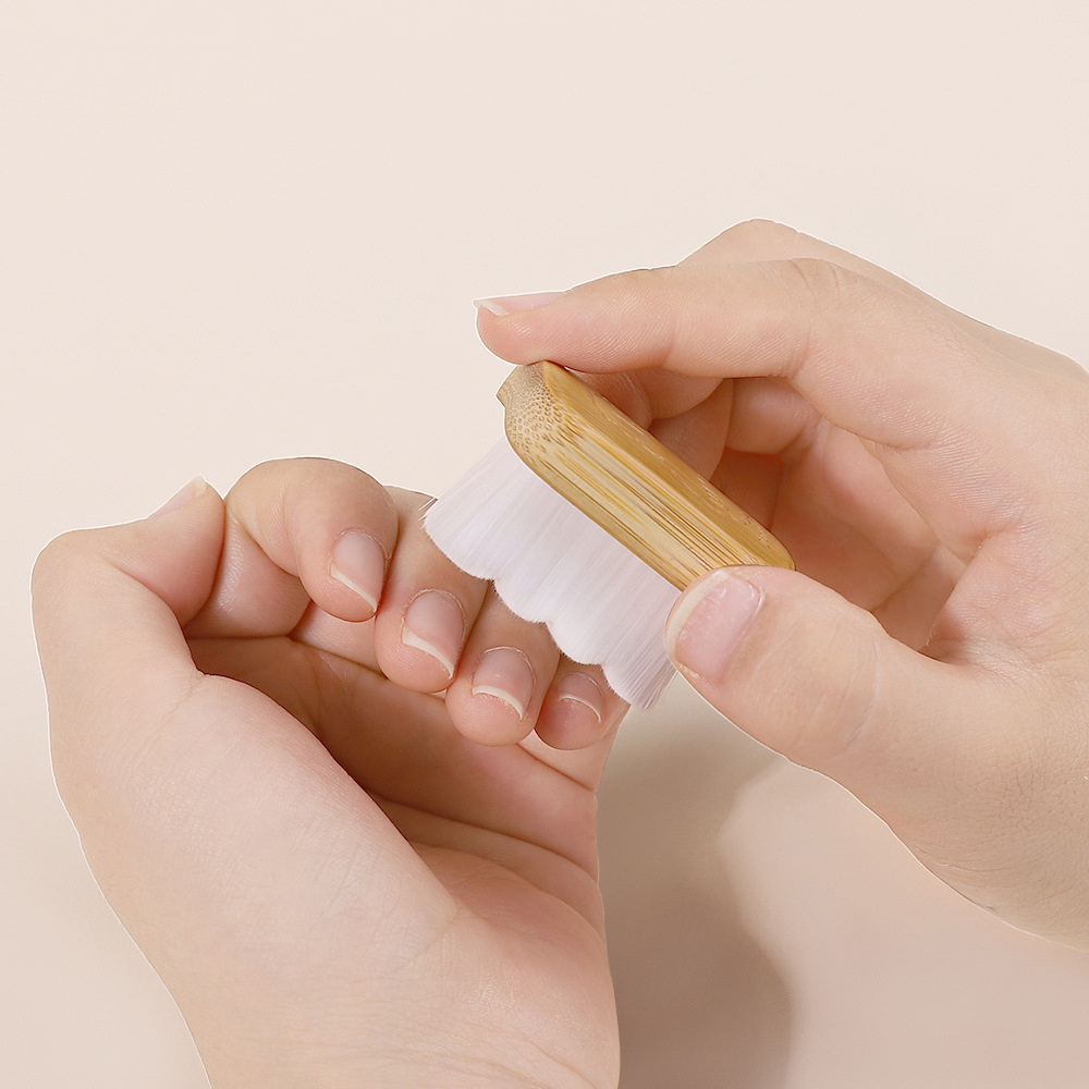 Wholesale Wooden Cleaning Finger Nail Brush Custom Logo Manicure Pedicure Brush Nail Cleaning Scrub Brush