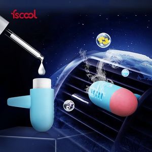 Fscool Wholesale Mini Capsule Shaped Car Fragrance Oil Aromatherapy Diffuser Silicone Car Aromatherapy Diffuser