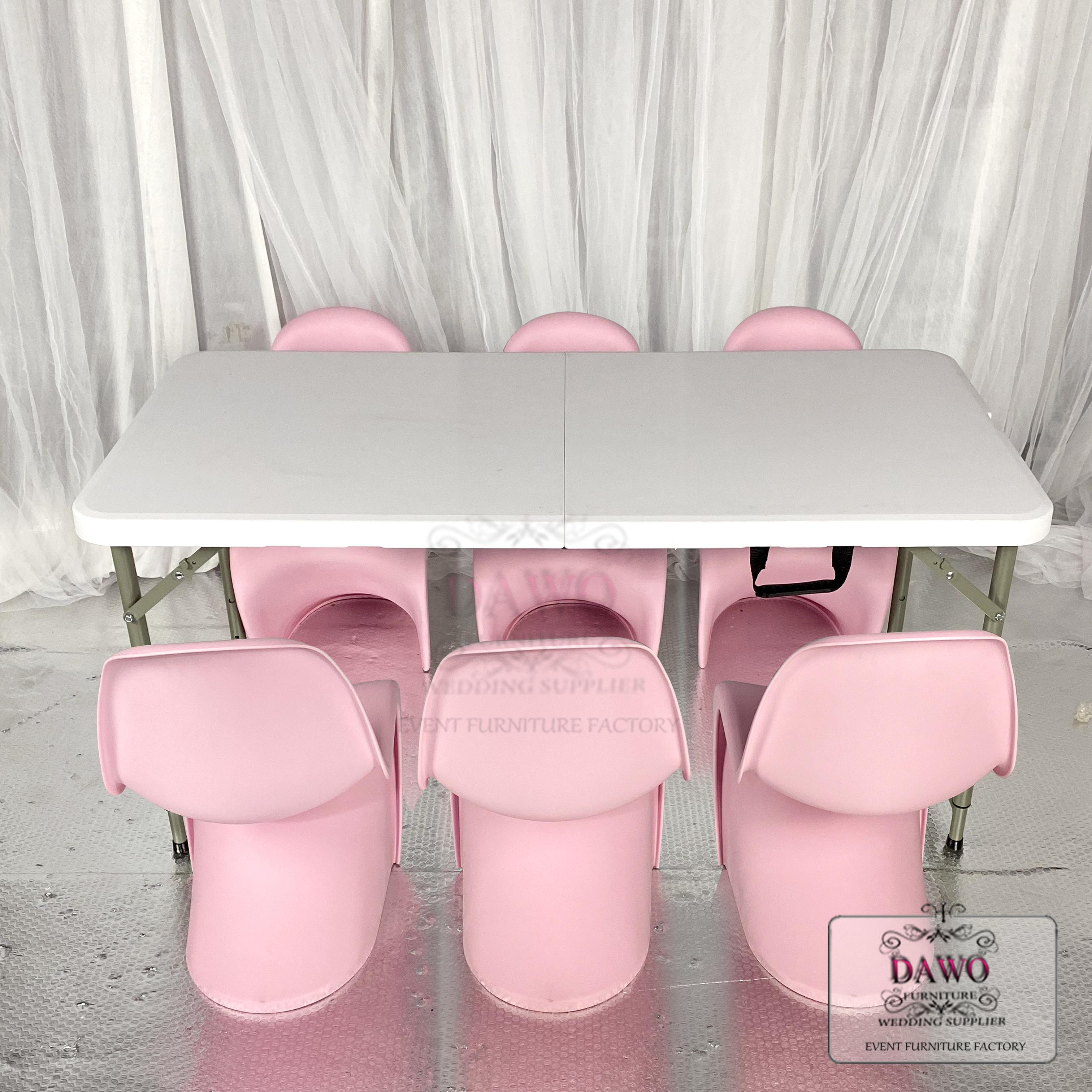 Pink plastic Children Chiavari Birthday Party Chairs Outdoor camping Kids table chair