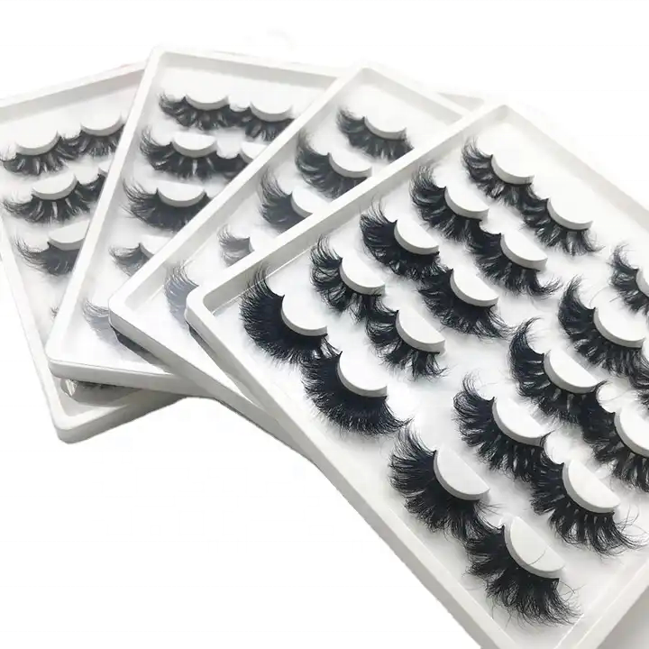 2024  Heart-shaped Diamond Heart Glitter Lashes Wholesale Fluffy  Mink Lashes With Glitter Decals