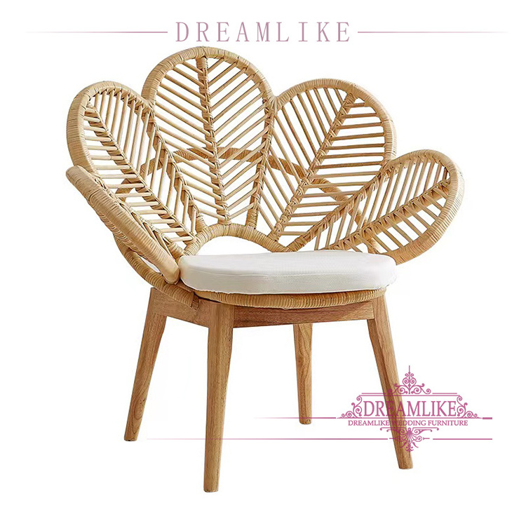 Designer Latest Style Modern Wooden Lounge Flower Backrest Rattan Weaving Leisure Rattan Vintage Furniture dining Chair