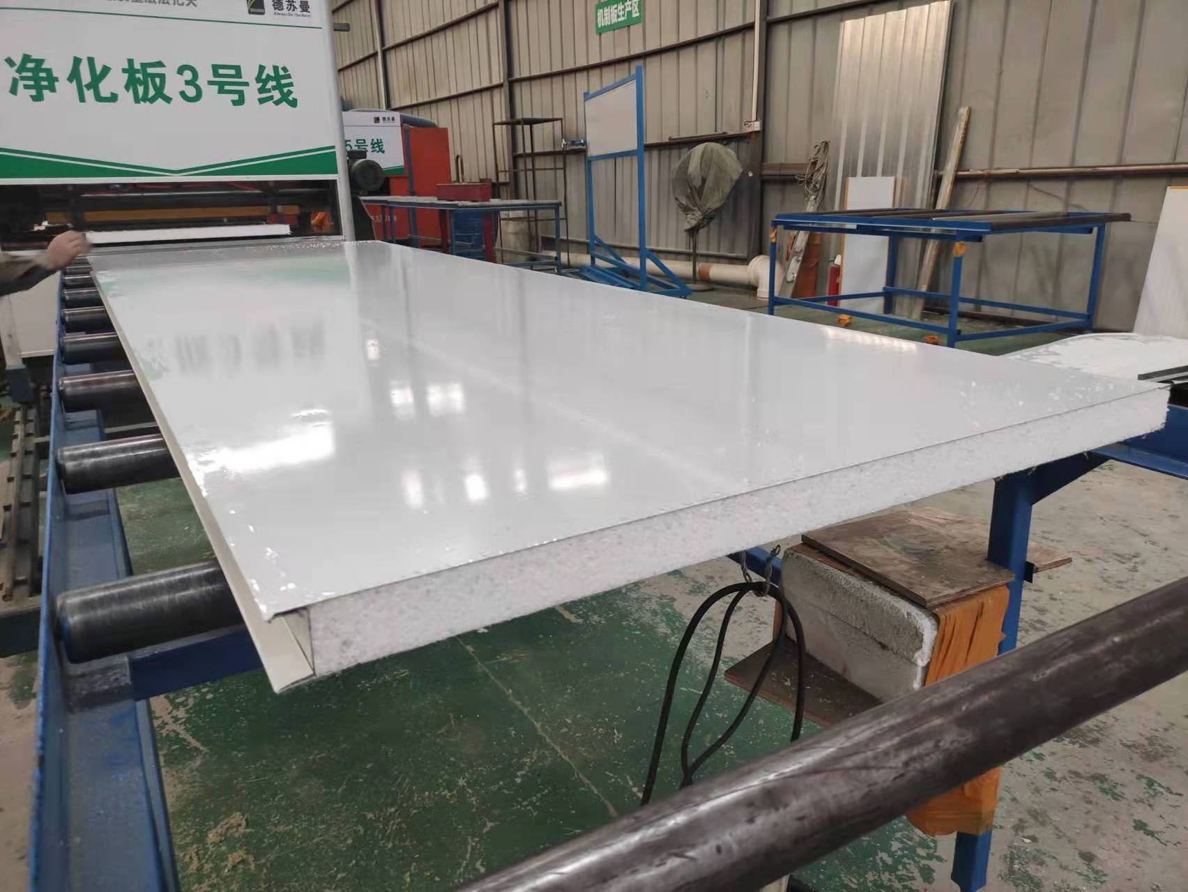 Good Insulation EPS Expandable Polystyrene Foam Sandwich Panel For Ceiling Steel EPS Sandwich Panel Manufacturer