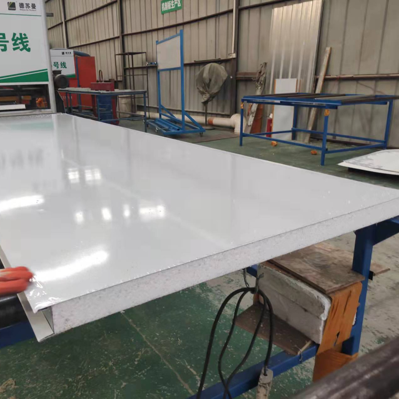 Good Insulation EPS Expandable Polystyrene Foam Sandwich Panel For Ceiling Steel EPS Sandwich Panel Manufacturer