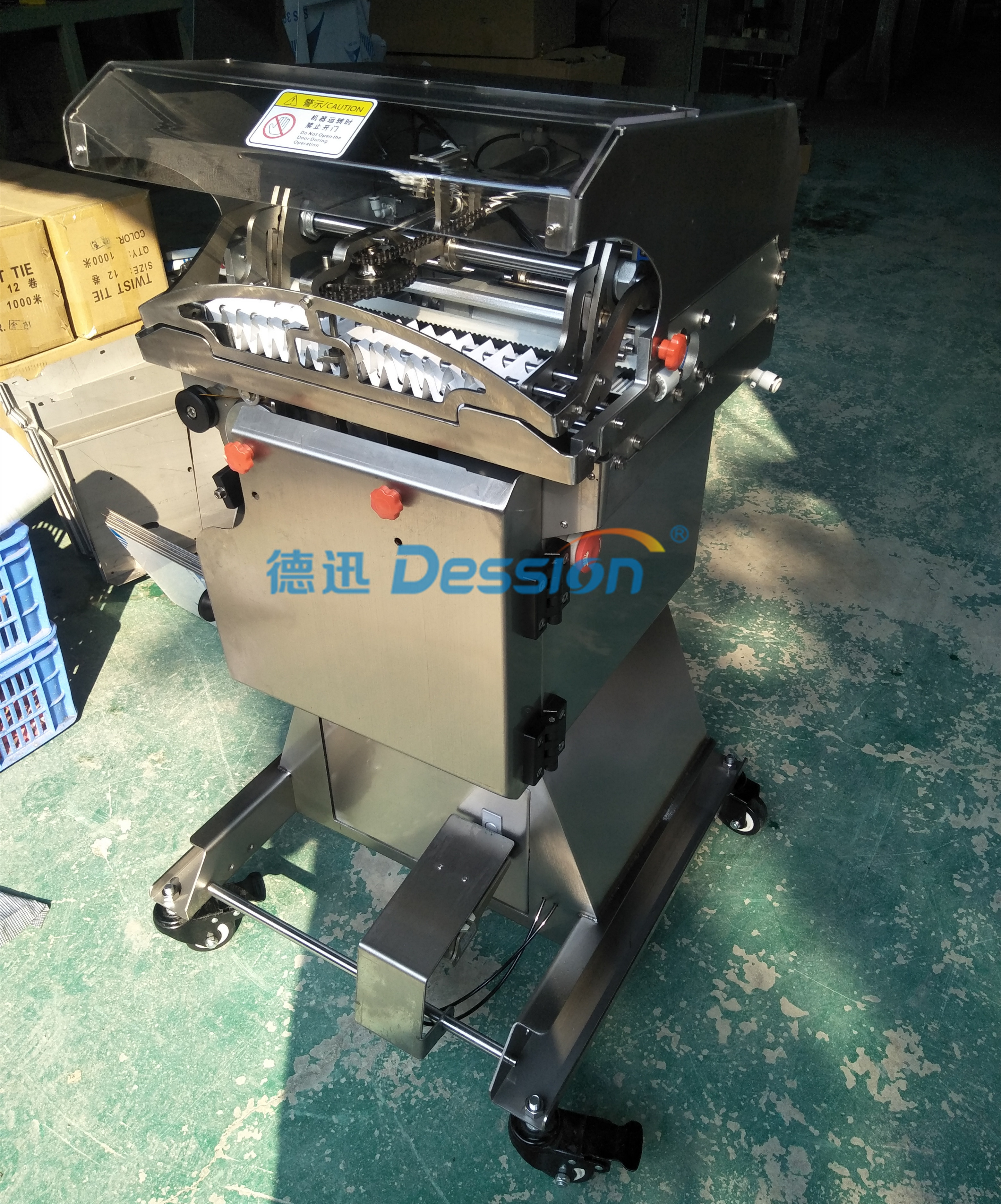 Dession Easy Using Semi Automatic Bag Tying Machine Bread Bag Twist Tie Machine