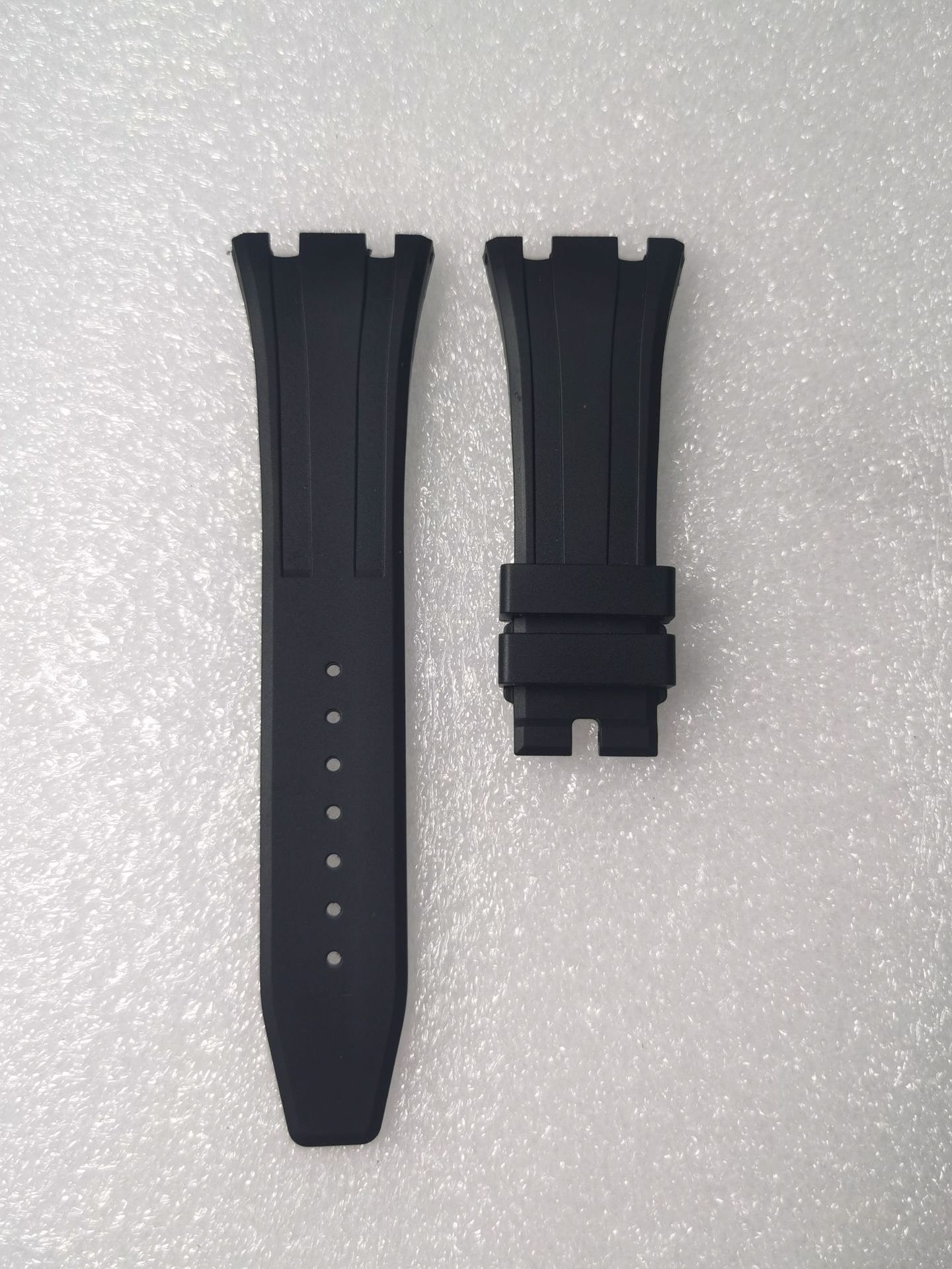 GA2100 Rubber Strap 26.5mm with High Quality Fish Scale Pattern Automatic Elastic High Elastic Butterfly Buckle Rubber Strap