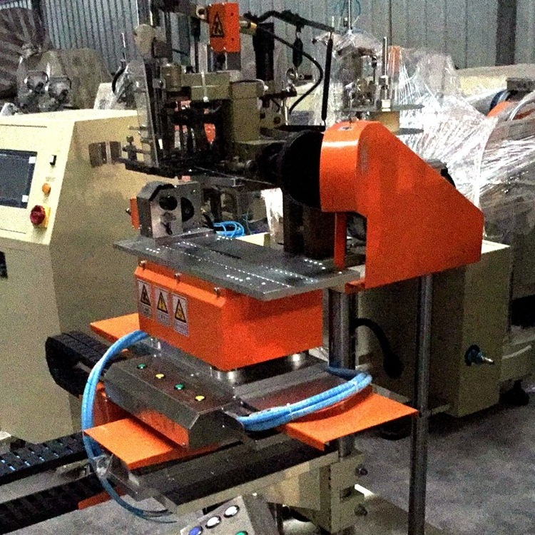 5 axis 2 Drilling And 1 Tufting Automatic CNC Brush / Broom Making Machine For Plastic Broom