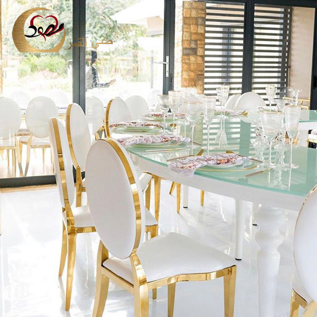 Half round shape serpentine white iron wedding event mdf event table