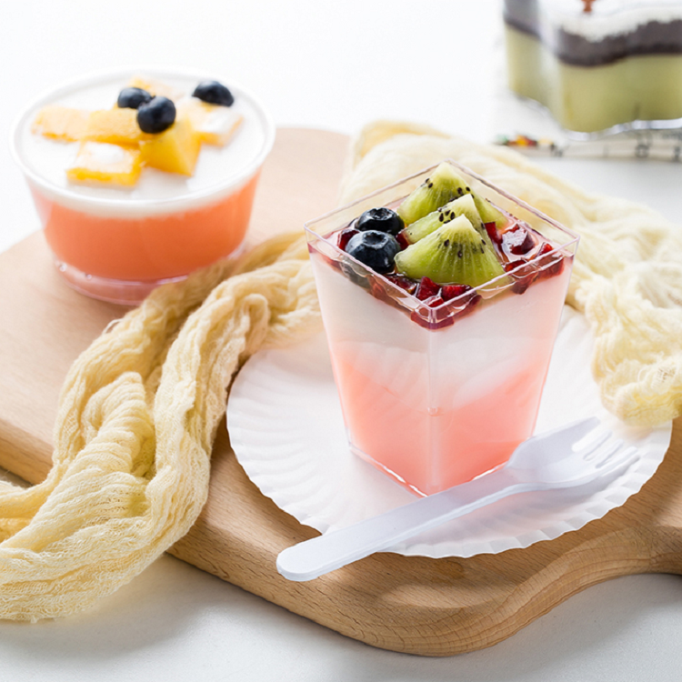 Factory hot selling disposable plastic clear dessert mousse cups with lids and many kinds of shape