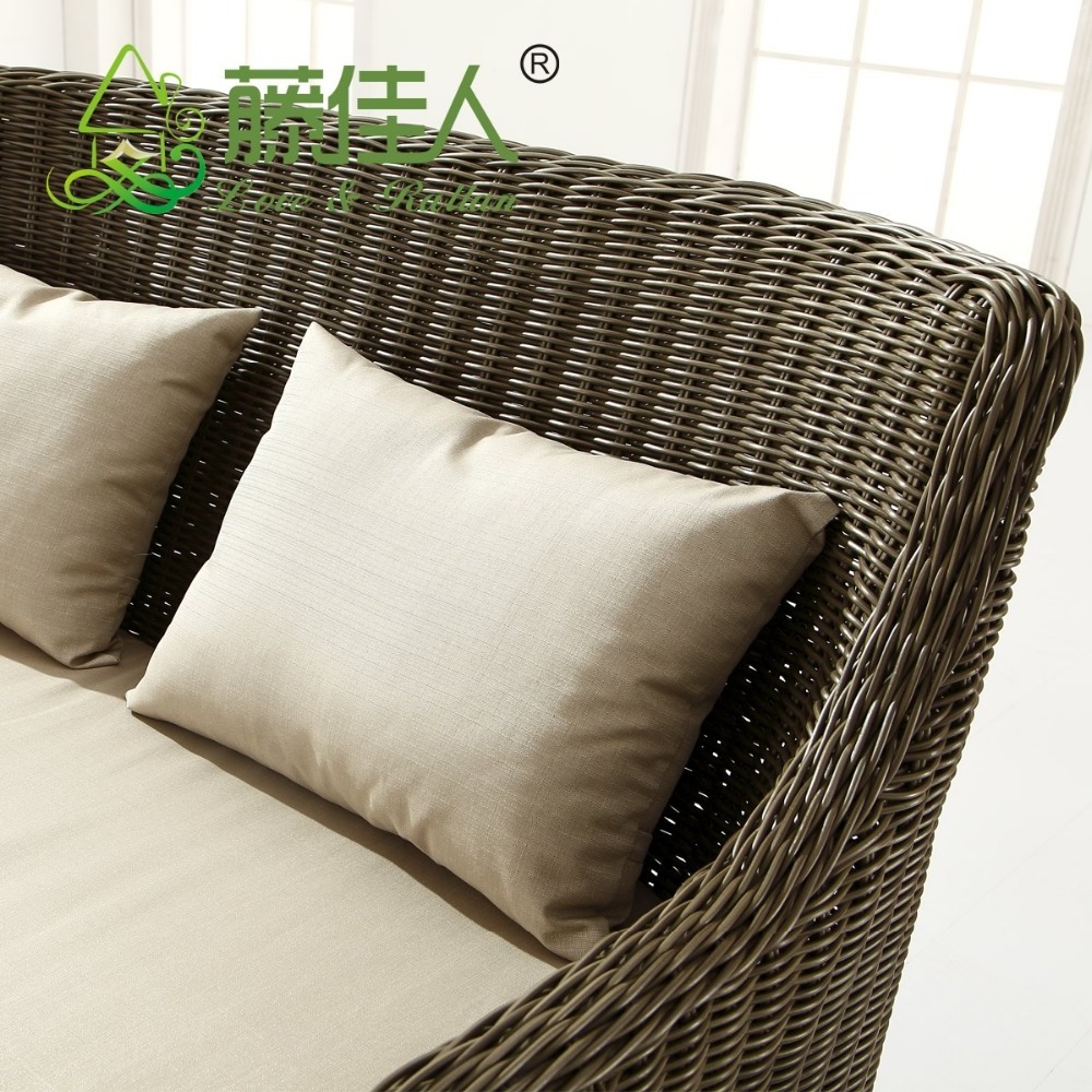 High Quality Nordic Design Outdoor Big Round Synthetic PVC Poly Rattan Garden Furniture