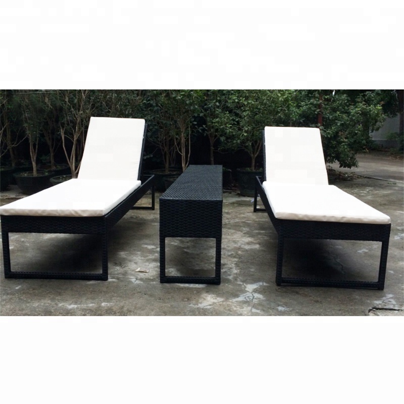 Outdoor Rattan Pool Lounger For Resorts or Beach Sun Lounger Sets