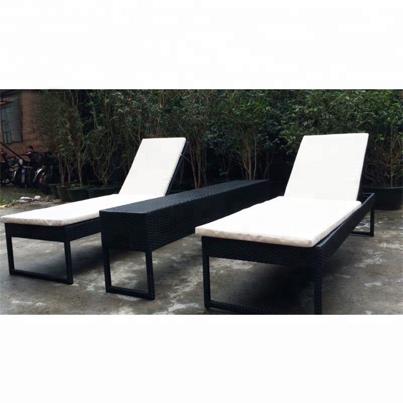 Outdoor Rattan Pool Lounger For Resorts or Beach Sun Lounger Sets