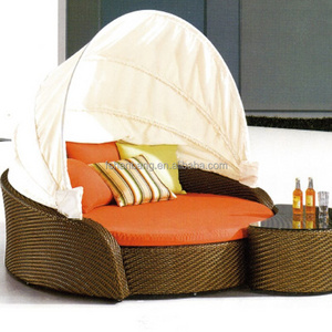 Dominica Outdoor Wicker Patio Furniture Canopy Day Bed Circular Lounge