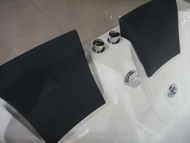 L-Shaped Corner Aqua Massage Bathtub White Acrylic Double Whirlpool with 1.8m Length Apron Installation Hotel Bath Tub