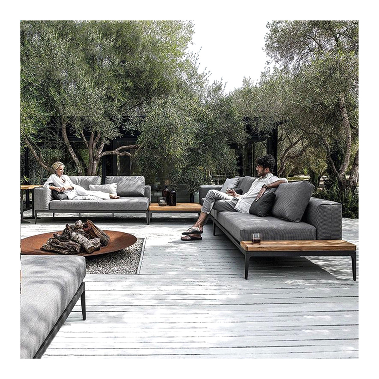 Modern Modular Patio Furniture Set Large Thick Wrought Iron Acacia Wood Outdoor Sofa Cushion for Garden Hotel Living Room