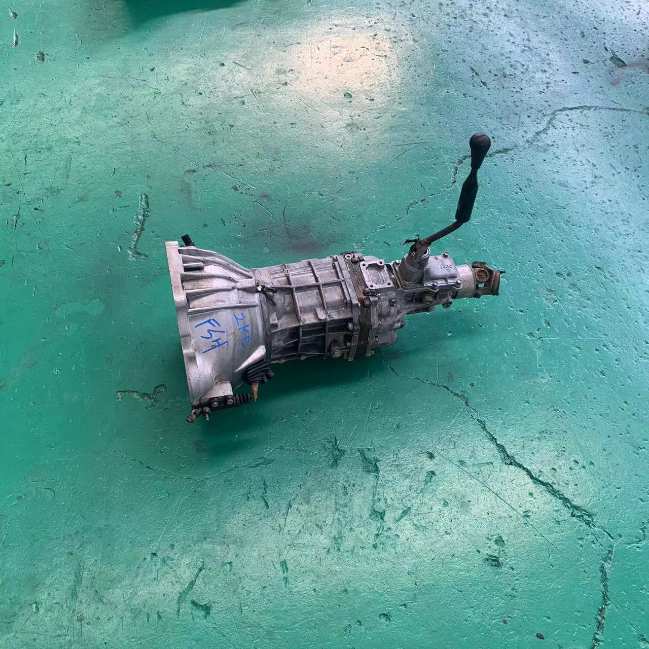 Japanese car Transmission Assembly Gearbox HIGH QUALITY 2KD truck gearbox for Toyota 1KD 2KD pickup engine gearbox 4x2