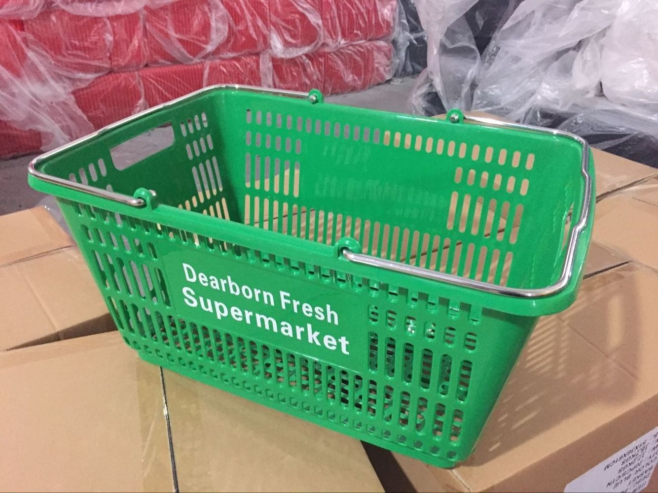 MOQ 100 PCS 30L Supermarket Plastic Shopping Basket With Metal Handles, Wire Handles Supermarket Shopping Baskets