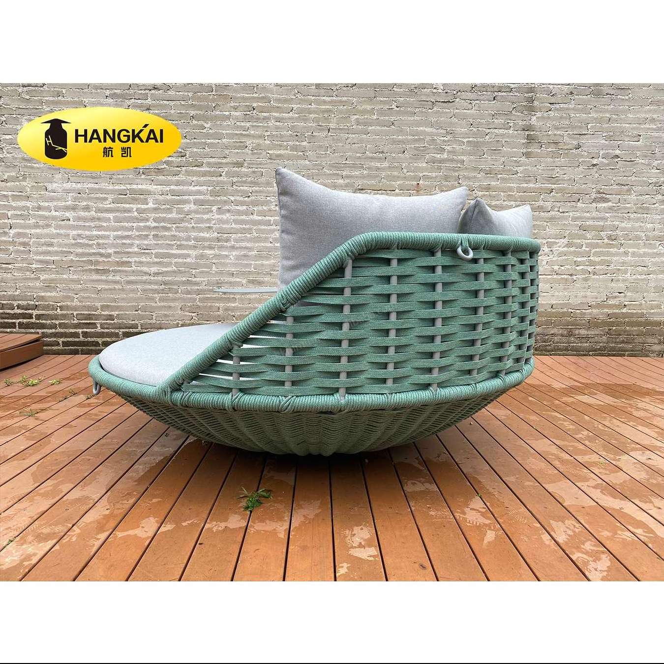 Hot sale hanging patio porch garden PE rattan sunbed chaise outdoor wicker egg chair swings