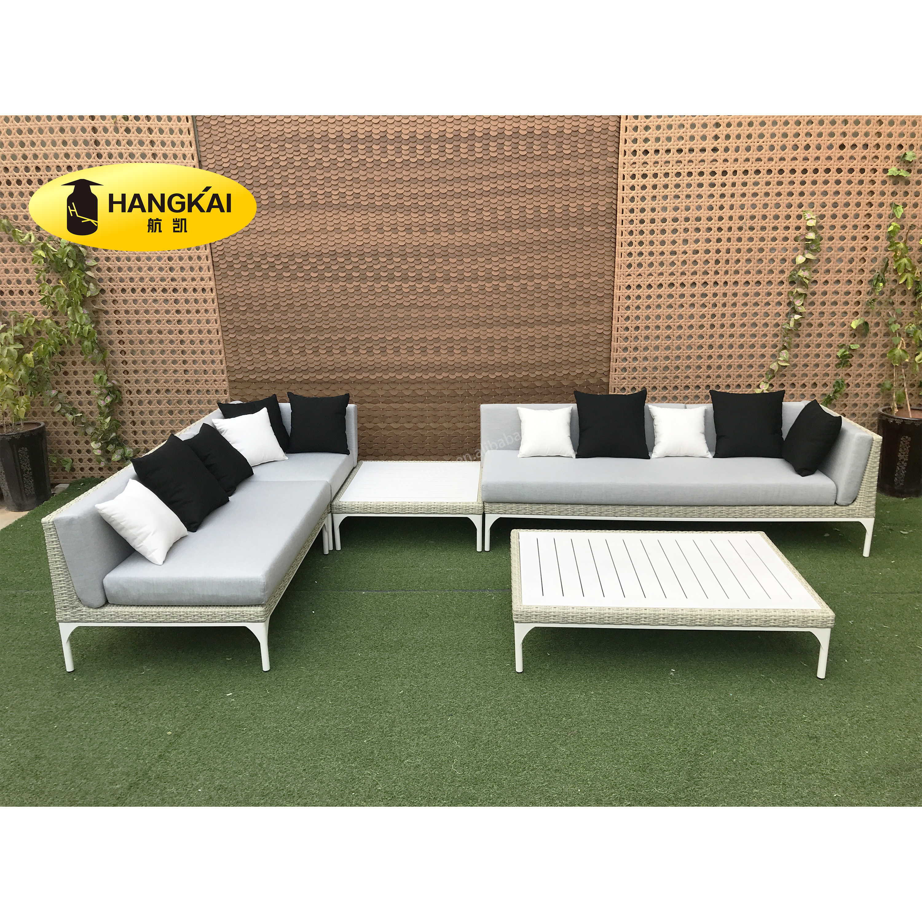 Luxury Style Rattan L Shape Garden Sofa Woven Water Proof Outdoor Garden Sofa Set