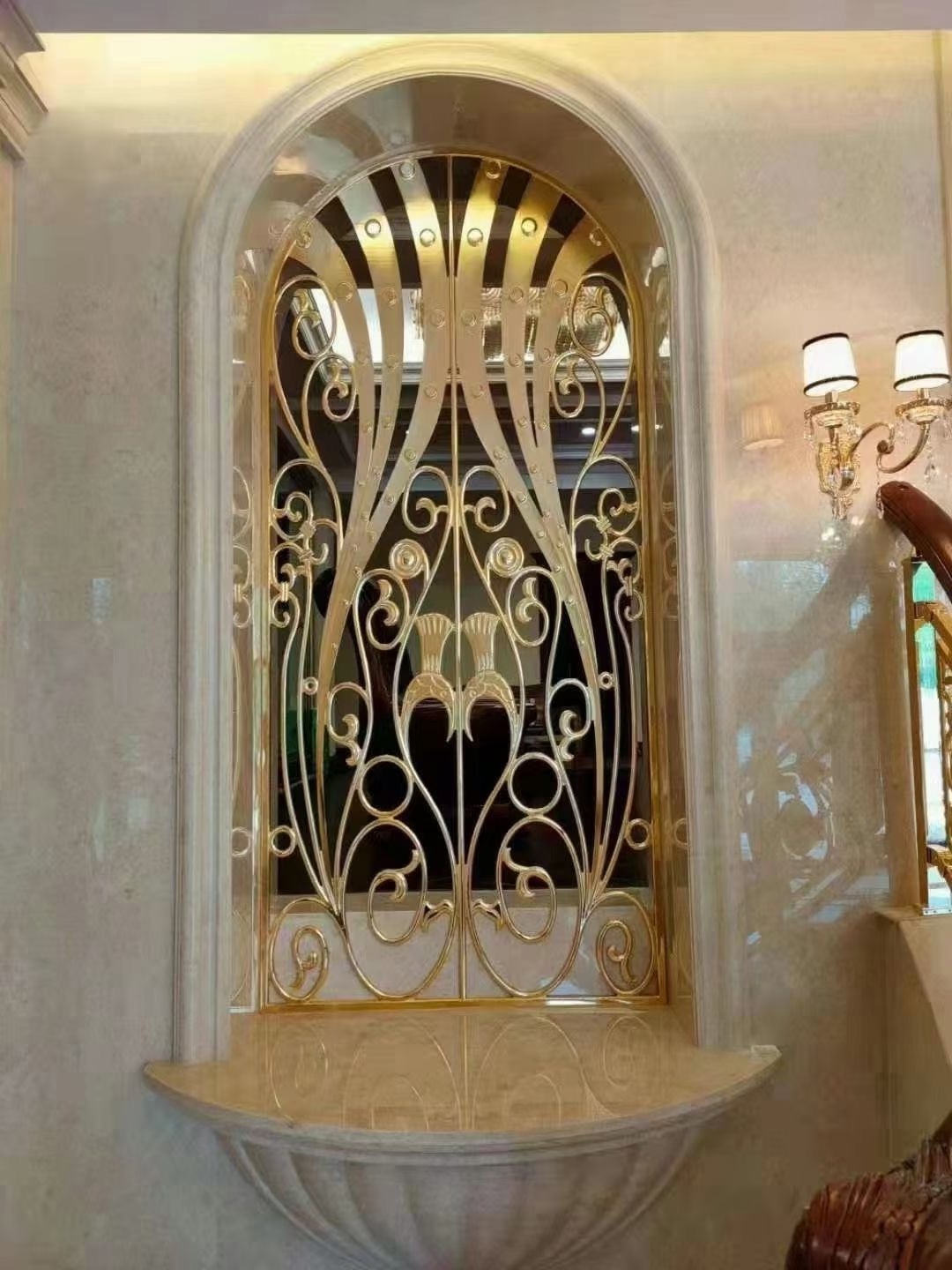 Luxury Gold Laser Cut Metal Screens Room Dividers Partitions Arch Wall Decorative Panels For Salons Hallway Livingroom