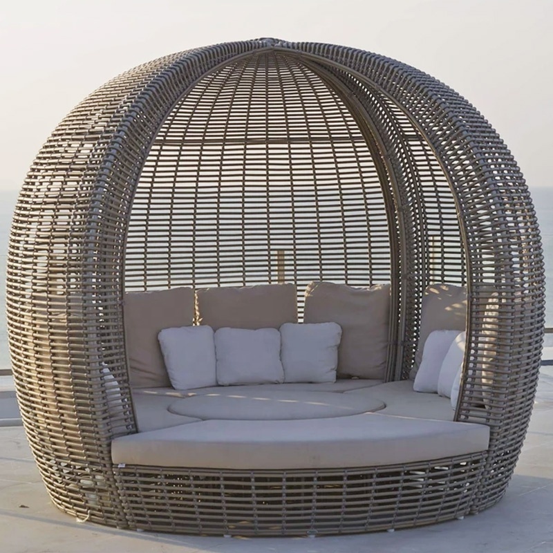 Walden Outdoor Furniture Round Daybed with Canopy Patio Rattan Resin Wicker Round Sun Bed Rope Round Lounger Metal Frame Style