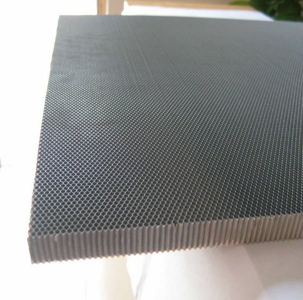 aluminum/stainless steel honeycomb core material