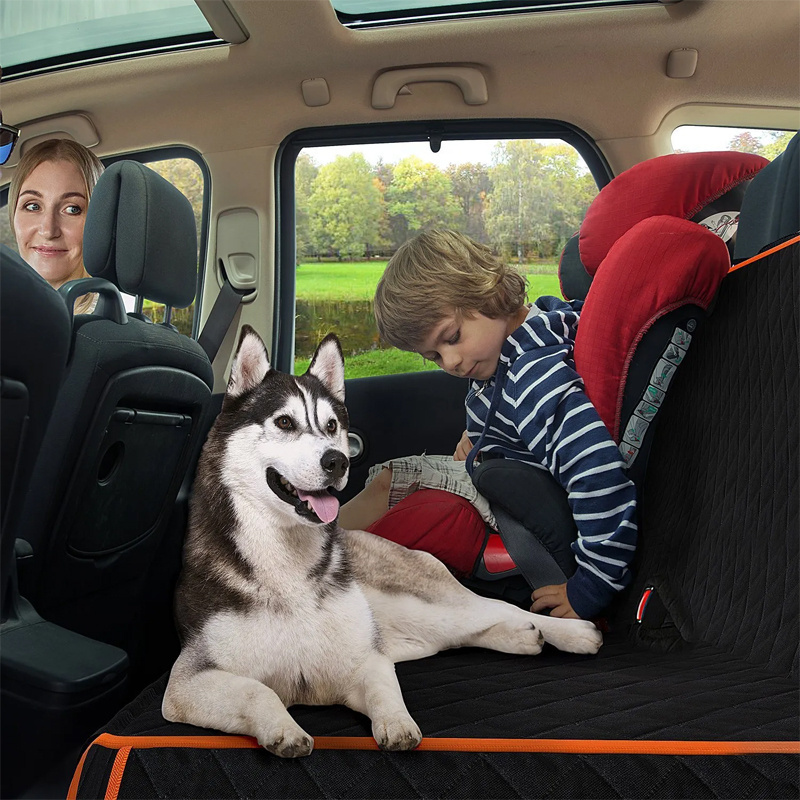 Pet Waterproof Water Resistant Extra Durable Zipper Hammock Dog Car Seat Cover for Back Seat with Window Pet Car Seat Cover