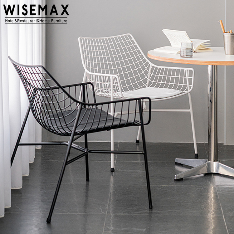 WISEMAX FURNITURE Modern dining room furniture Big size black metal web frame dining armchair for restaurant hotel