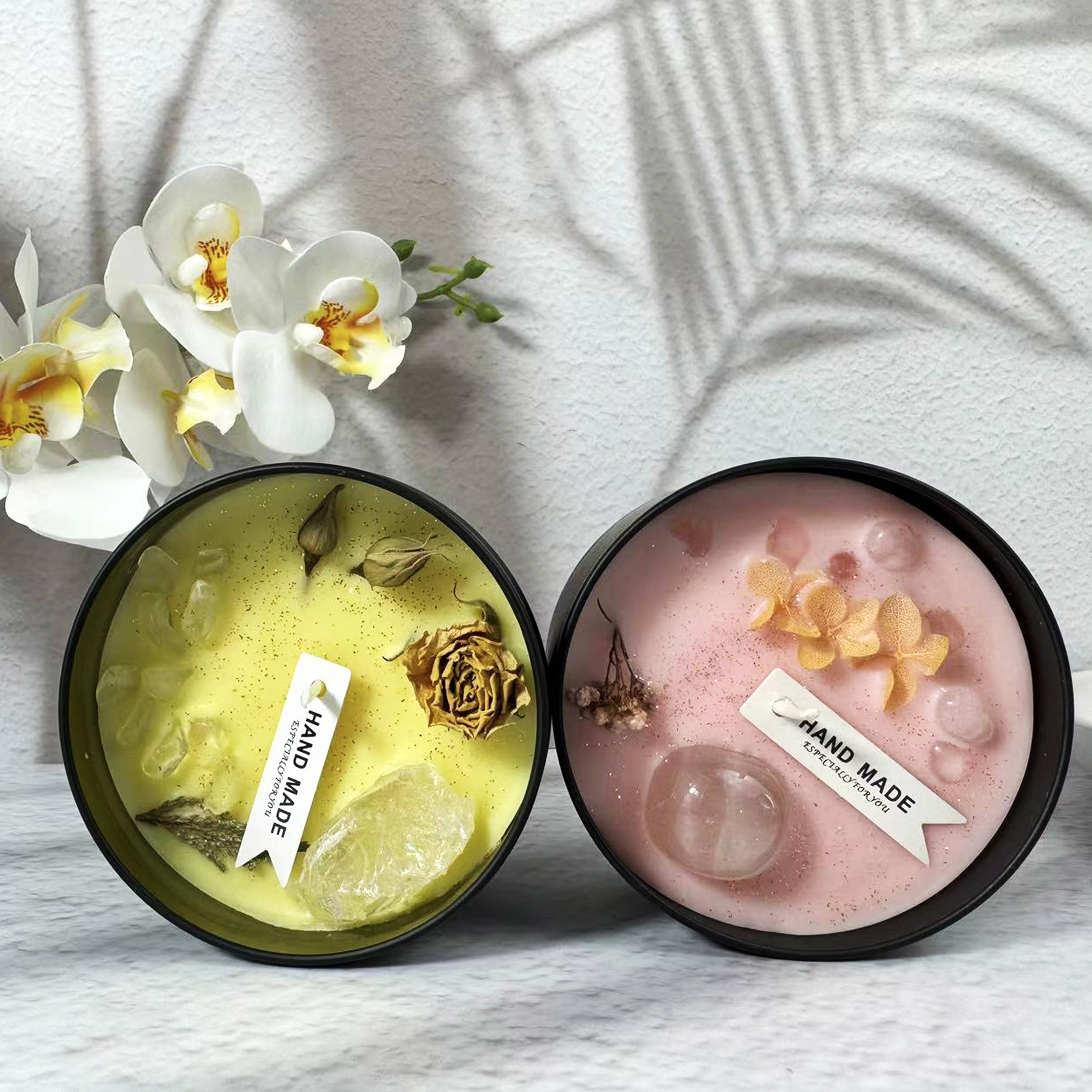 Custom Premium Quality Tin Dried Flowers Crystal Soy Wax Scented Luxury Candles at the festival