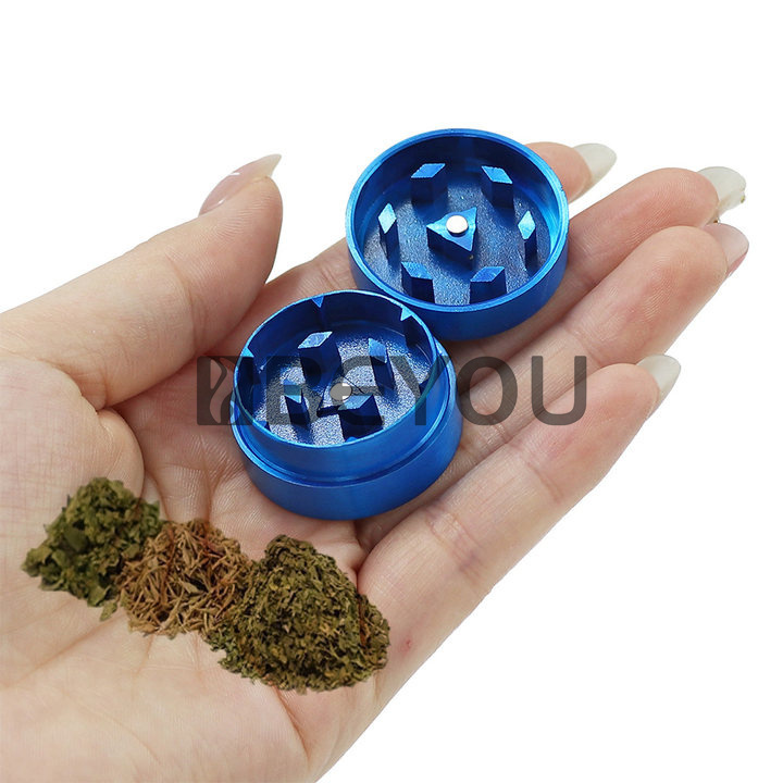 Hot Sell 30mm Small Sizes Pocket Tobacco Grinders Portable Mini 2-Piece Metal Herb and Spice Novelty Keychain Grinder