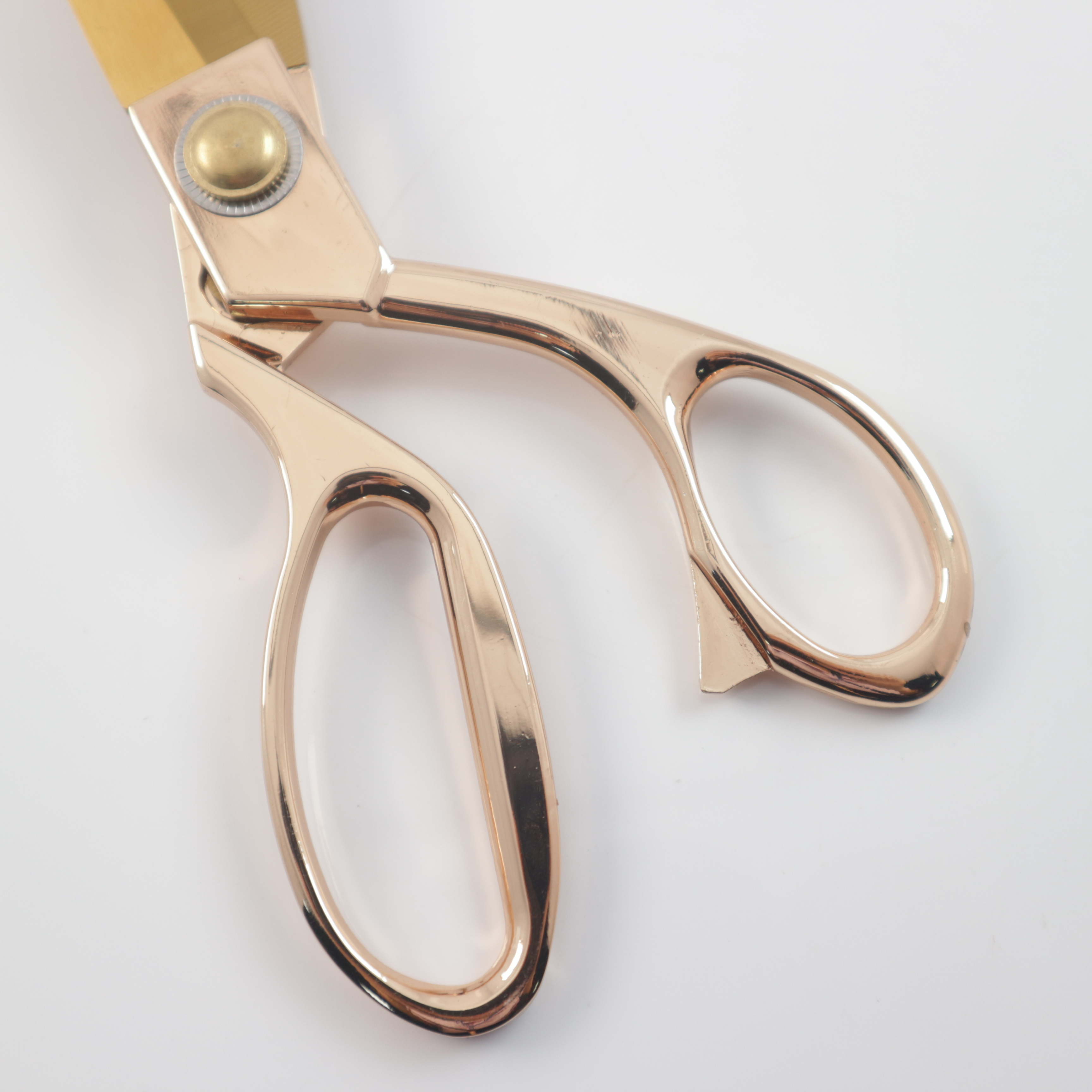 Professional Gold-Plated Stainless Steel Scissors for Tailoring and Office Use Metal Handle for Embroidery and DIY Projects