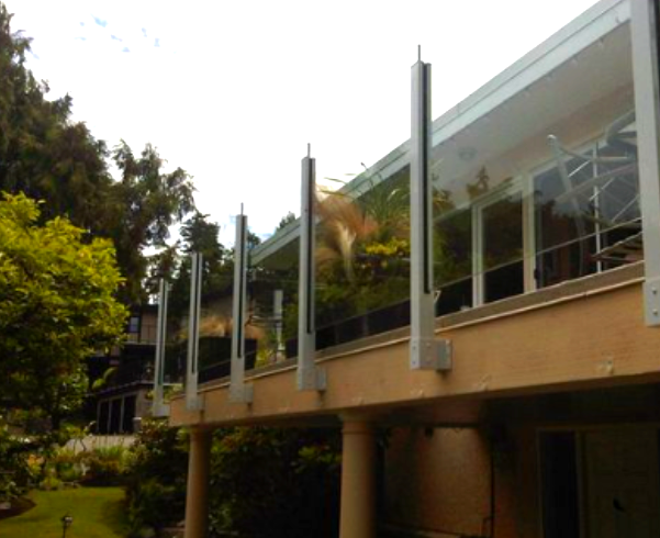 Stainless Steel Slotted Glass Railing Simple Designs Frameless Balustrade Outdoor Glass Handrails Railing For Balcony