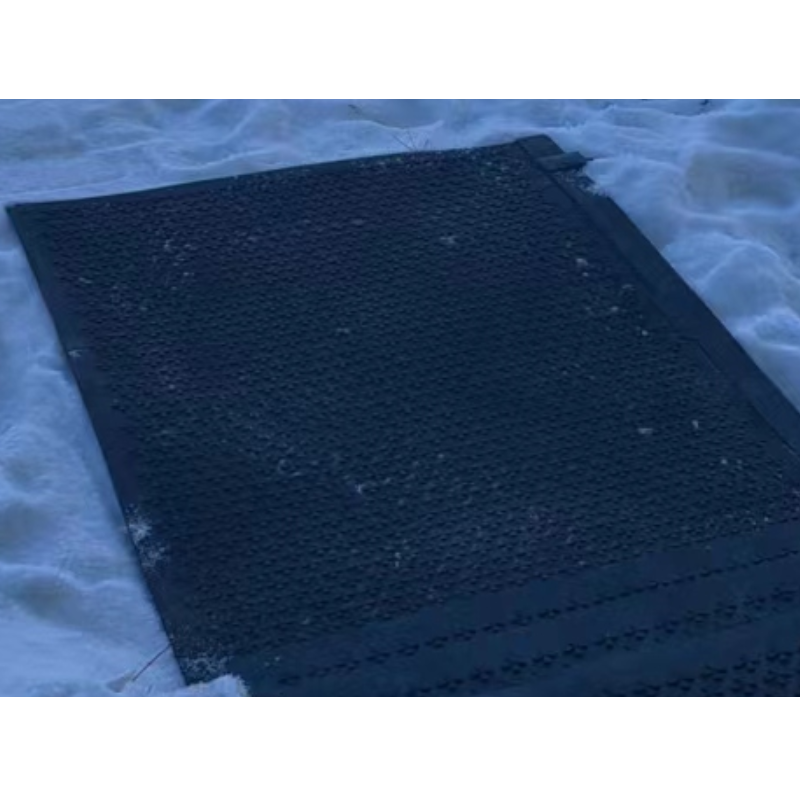 Hot sale HOT-Flake Rubber Heated Walkway/Driveway Anti-Slip Mat - Snow Melting Mat 32