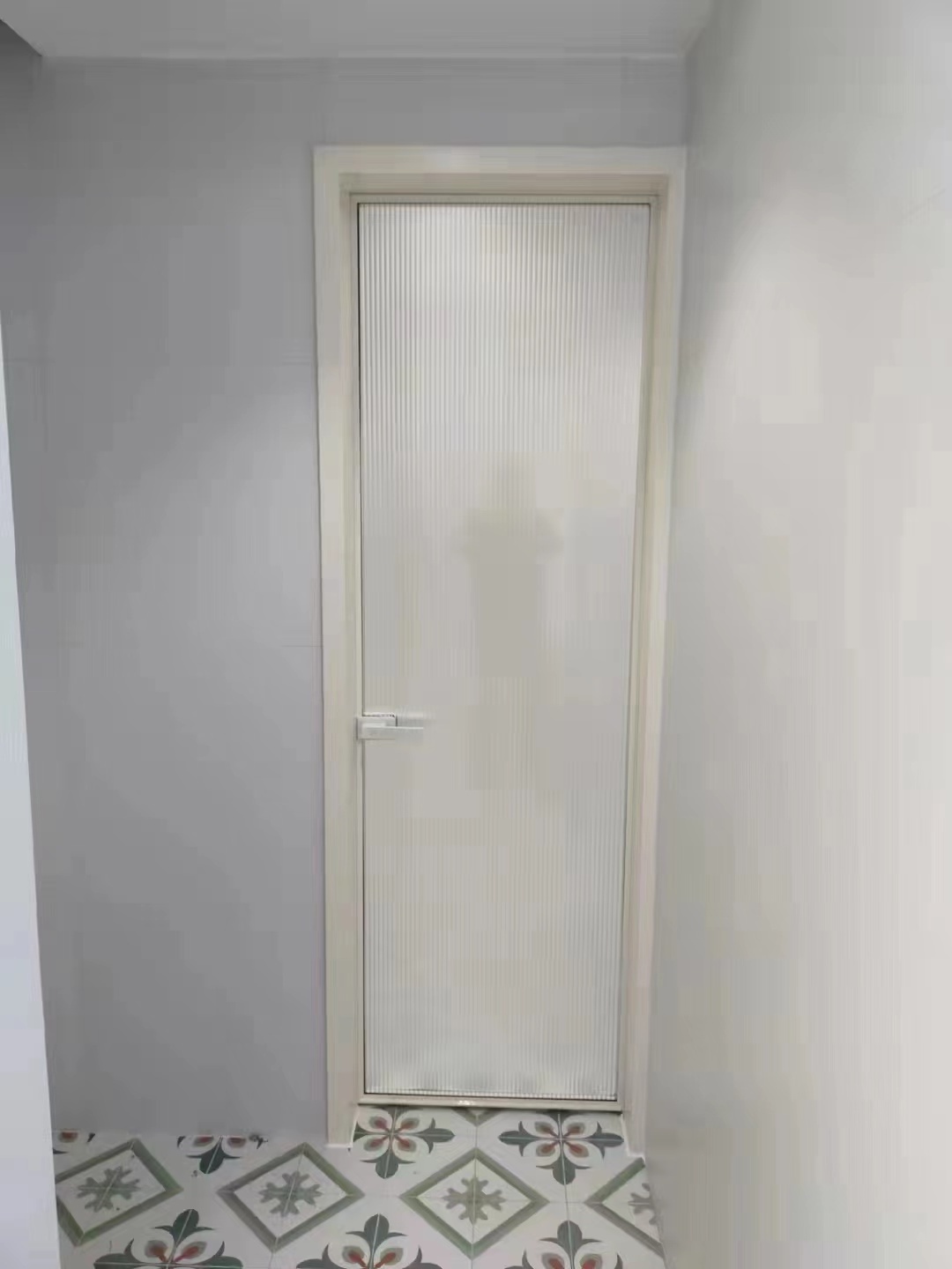 Interior Room swing Door Slim Frame Professional Factory Aluminum Tempered Glass door Decoration Aluminum slide swing door