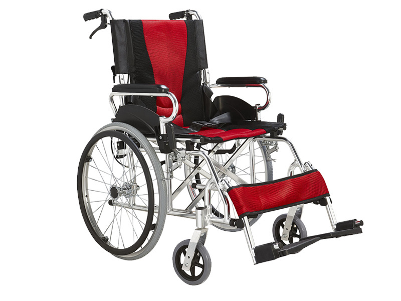 lightweight Manual commode Wheelchairs for sale Aluminum folding sport beach wheelchairs For Elderly in kuwait